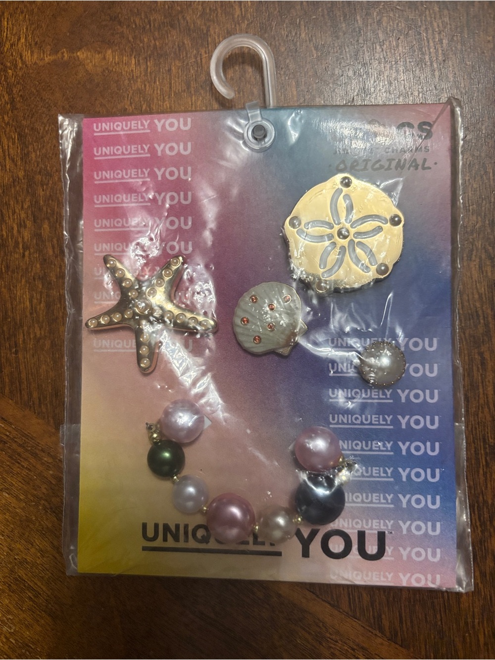 CROCS Gold Starfish and Multicolor Pearl Brooch Set